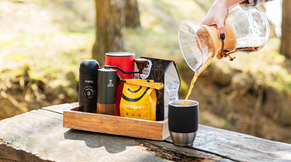 Brühen und genießen Sie Ihren Kaffee in der Natur! Brühen und genießen Sie Ihren Kaffee in der Natur!